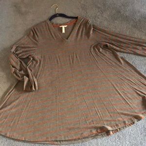 Ladies long sleeve top